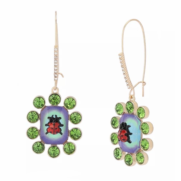 Betsey Johnson Backyard Stone Bib Collar Necklace, Ladybug & Pineapple Earrings - Picture 5 of 9